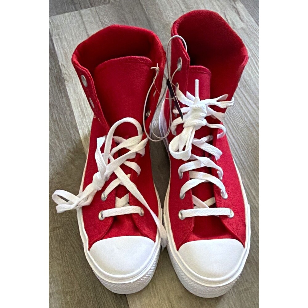 Converse Chuck Taylor All Star High Top Sneakers Red/White Hearts Size 9.5 New
